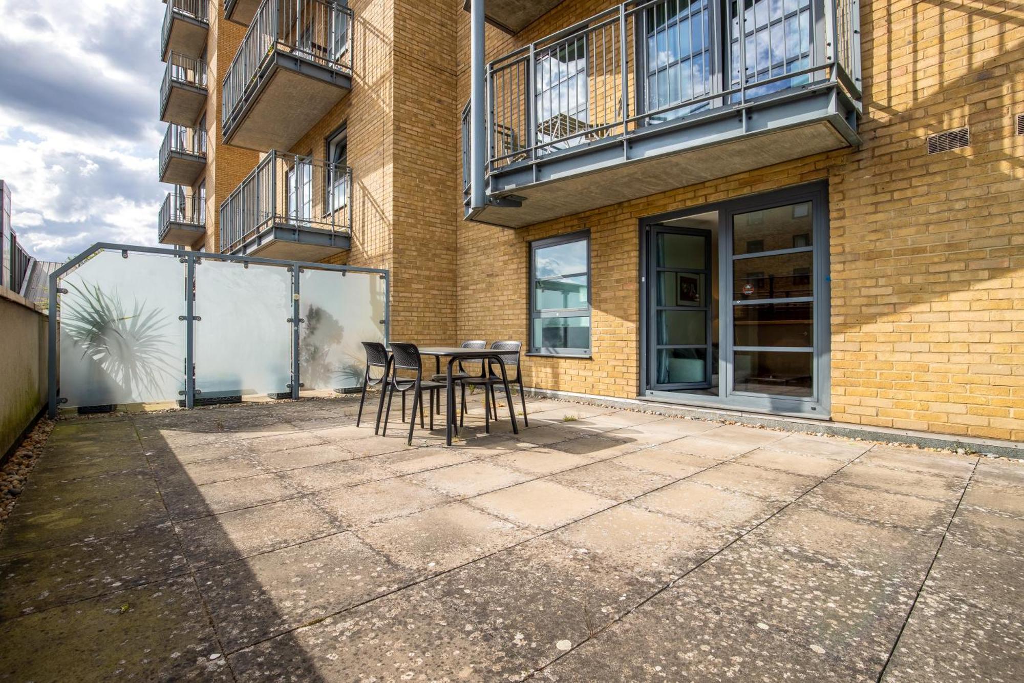 Londwell, & Limehouse Balcony Flat - Skyline Views Apartamento *